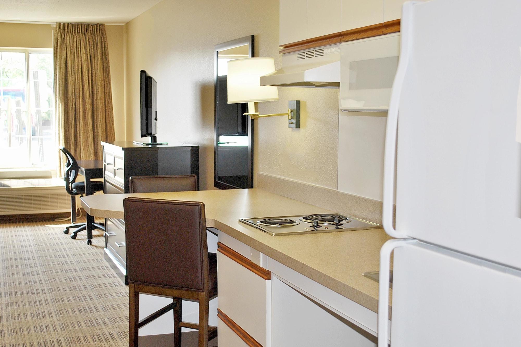 Extended Stay America Suites - St Louis - Westport - Central Maryland Heights Exterior photo