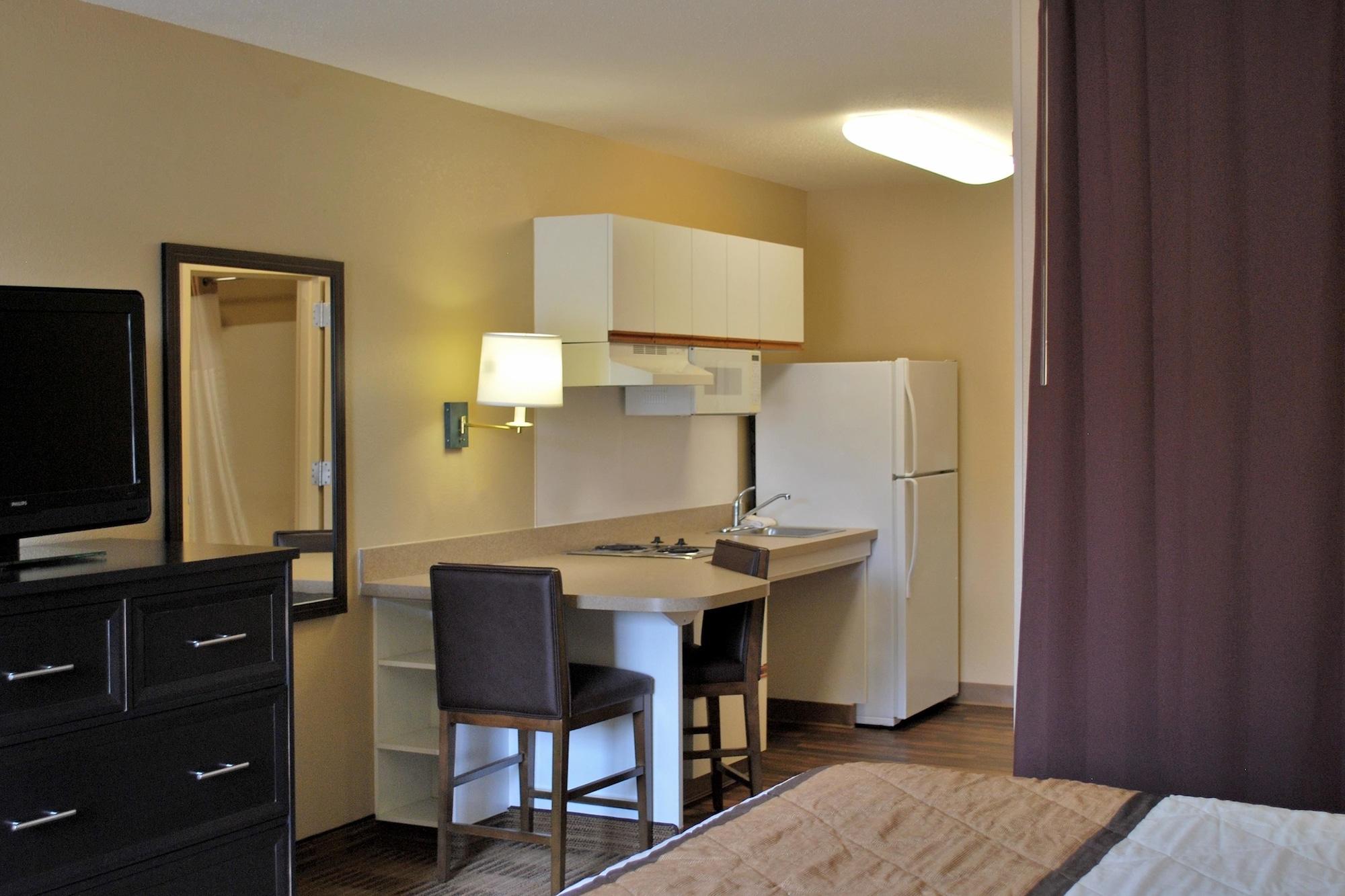 Extended Stay America Suites - St Louis - Westport - Central Maryland Heights Exterior photo