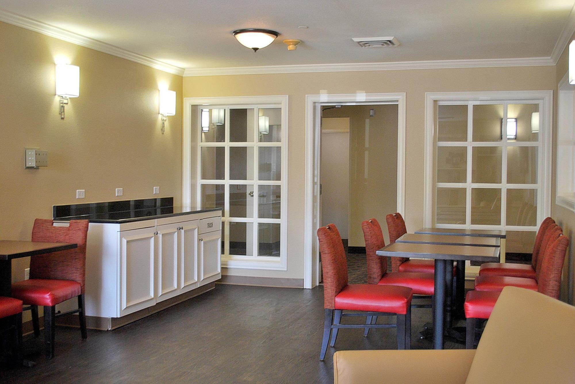 Extended Stay America Suites - St Louis - Westport - Central Maryland Heights Exterior photo