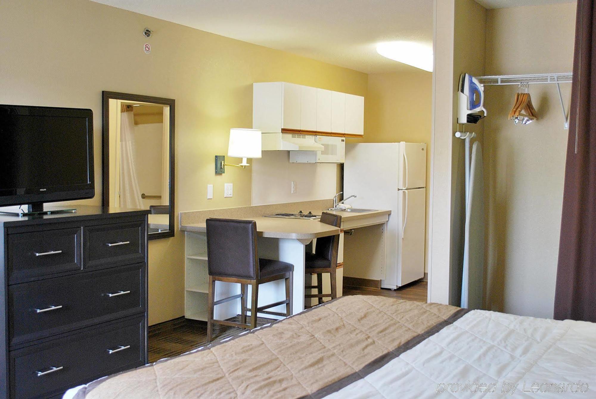 Extended Stay America Suites - St Louis - Westport - Central Maryland Heights Exterior photo